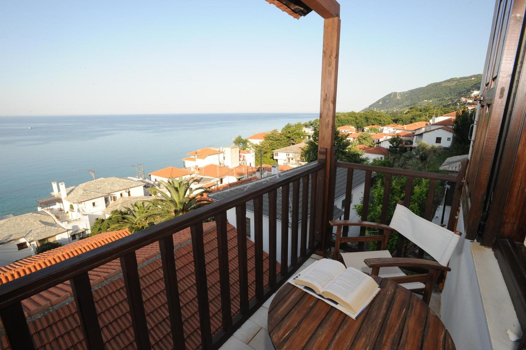 Boutique Hotel Kentrikon & Bungalows Agios Ioannis  Exterior photo