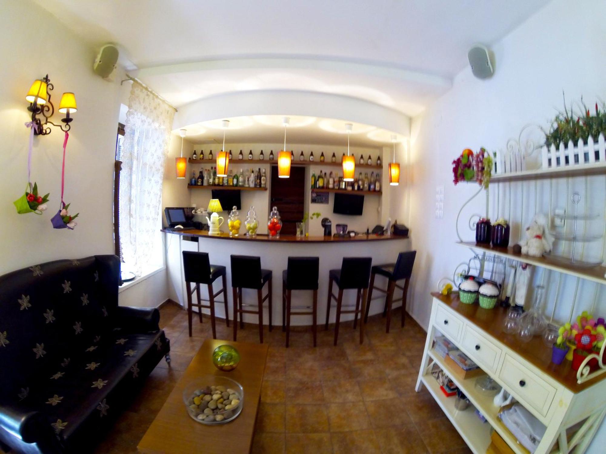 Boutique Hotel Kentrikon & Bungalows Agios Ioannis  Exterior photo