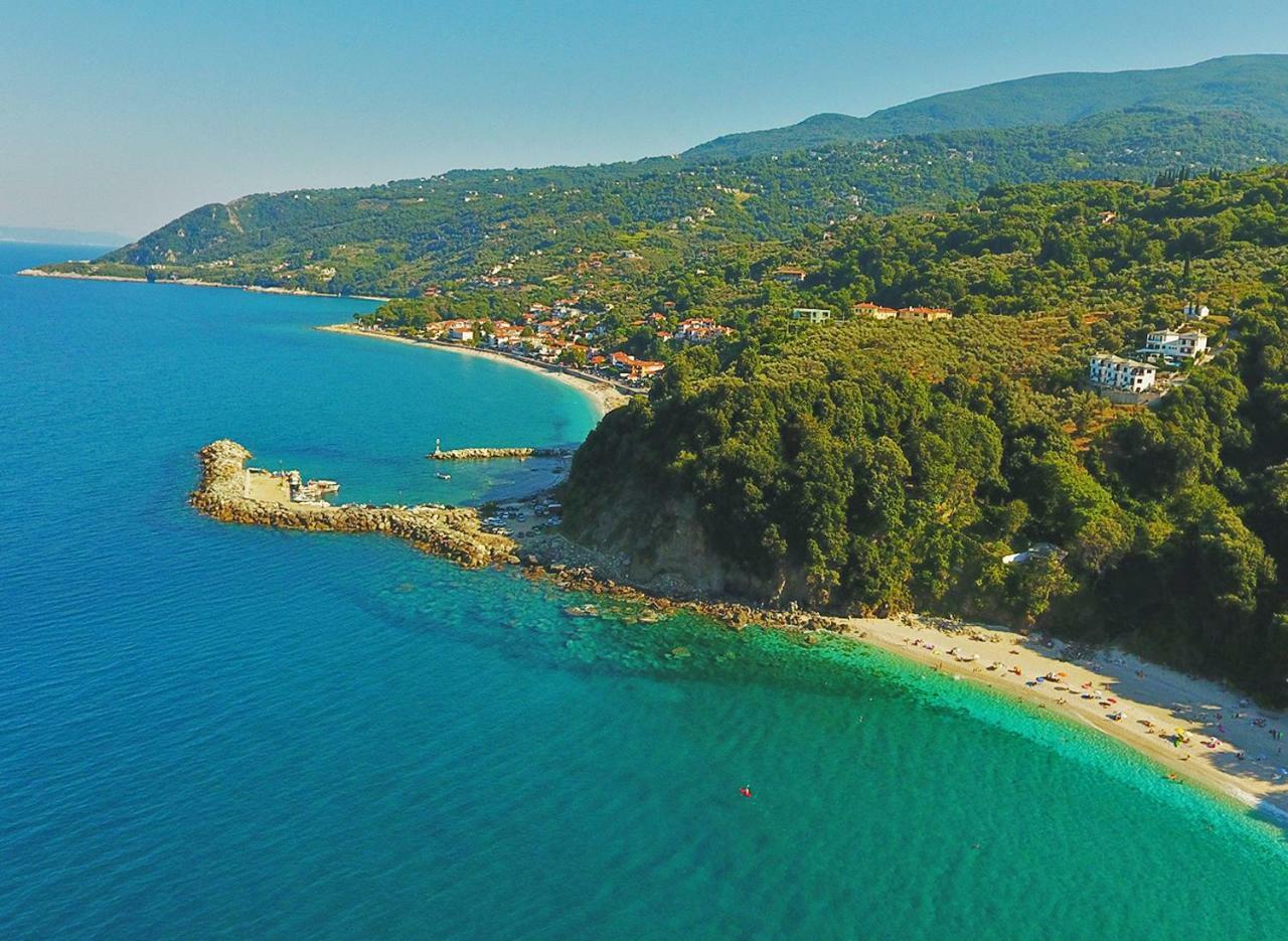 Boutique Hotel Kentrikon & Bungalows Agios Ioannis  Exterior photo